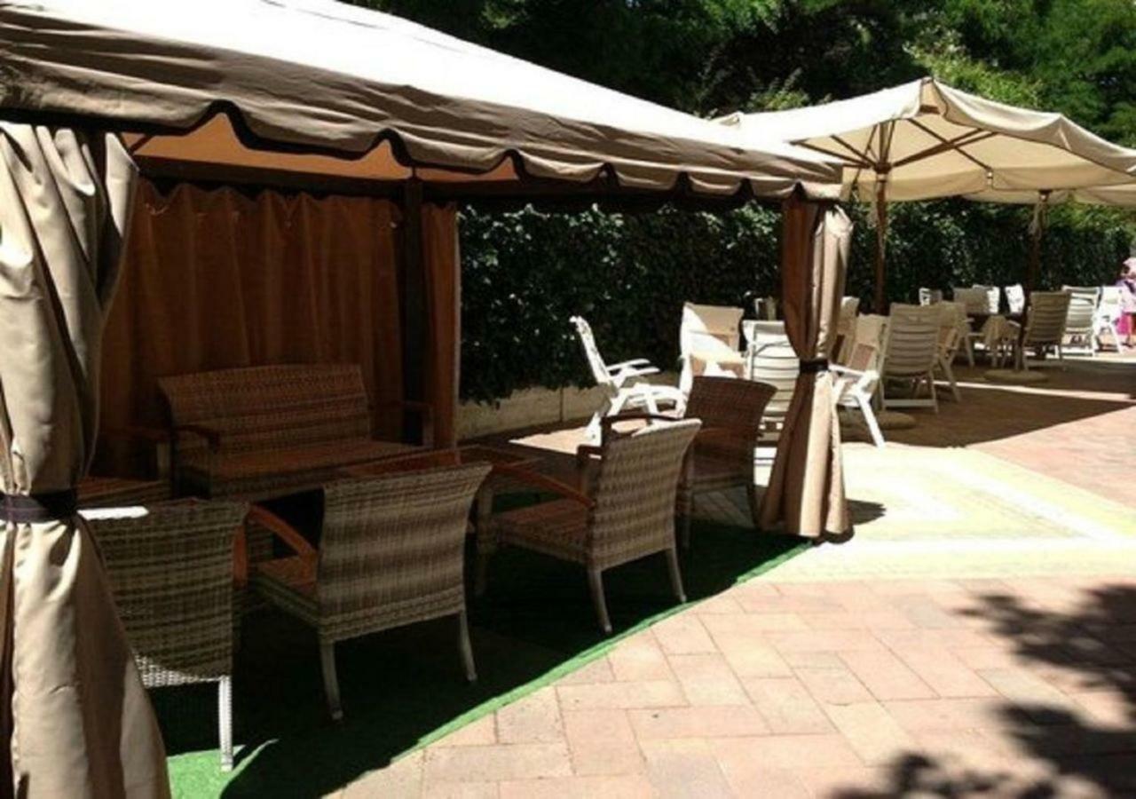 Hotel Le Lune Gatteo a Mare Exterior photo